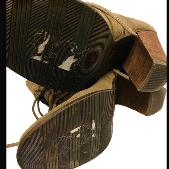 MIA Paulette Genuine Leather Olive Suede Lace Up Chucky Heels Boots. - Picture 8 of 8